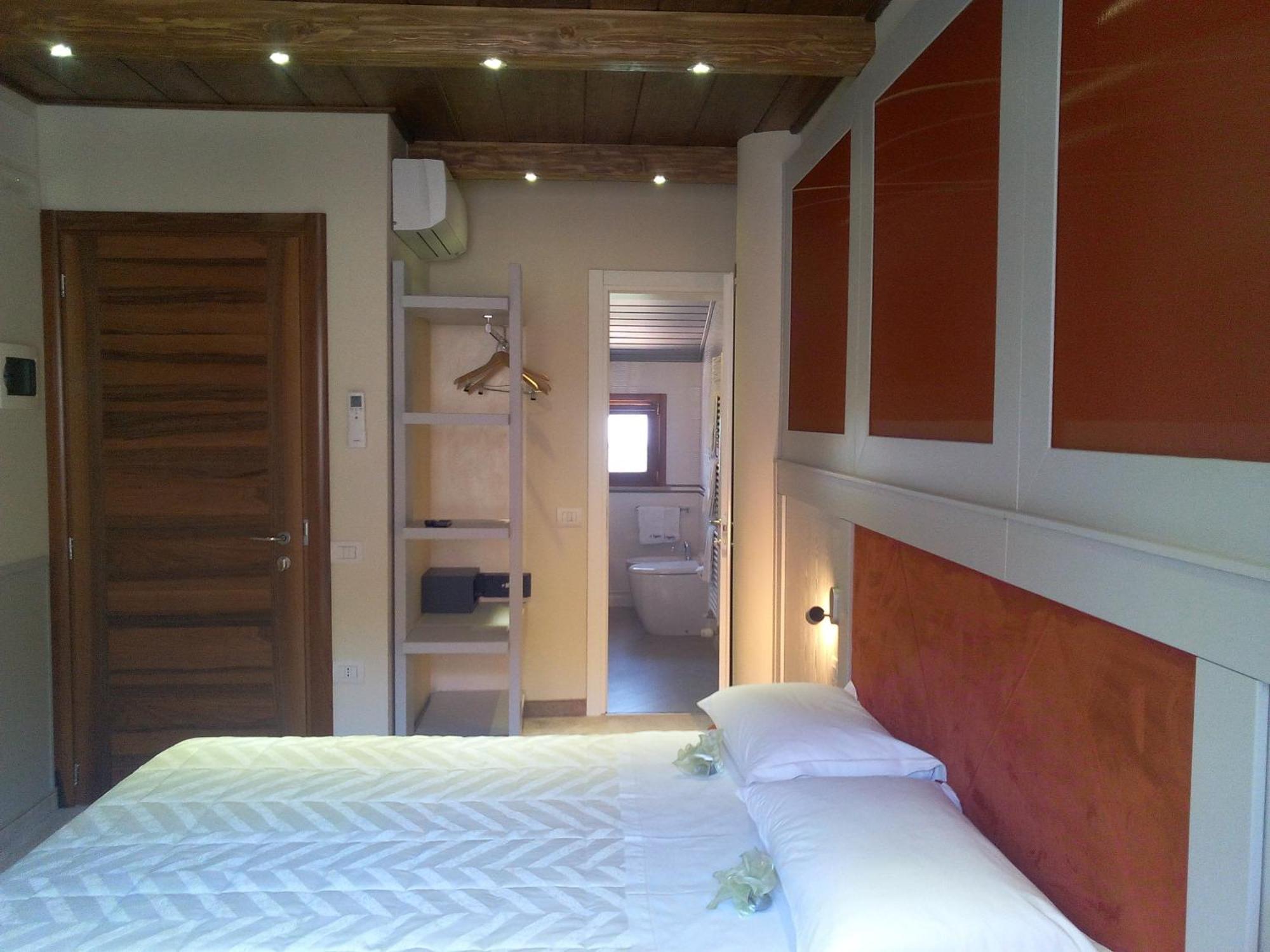 Albergo Diffuso - Il Poggetto Tra Urbino & San Marino Rum bild
